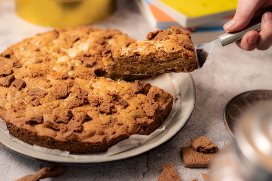 Blondies with speculaas 